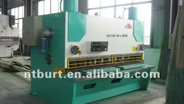 CNC hydraulic press cutting metal machine