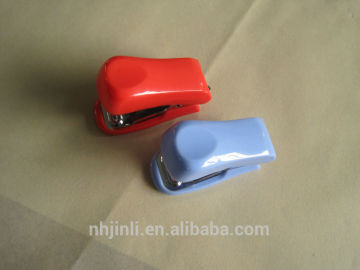colorful and new design mini plastic stapler
