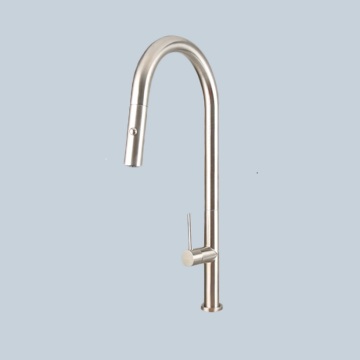 SINGLE-HOLE KITCHEN FAUCET WITH PULL OUT SPRING SPOUT