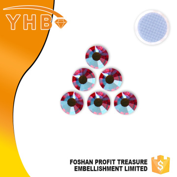 YHB China supplier good quality delicate beautiful cheap light siam AB glass jeans hotfix strass design
