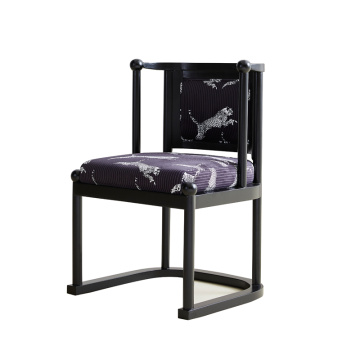Fantazyjne eleganckie eleganckie unikalne krzesła z litego drewna