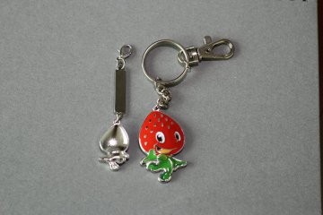 Strawberry Key Chain, Cute Key Ring (GZHY-YSK-0024)