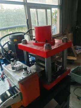 Hydraulic Connector Machine