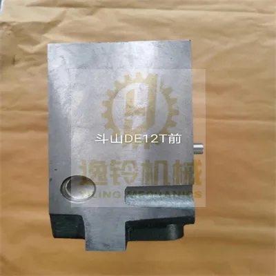 DE12T Cylinder Head for Doosan Engine Parts