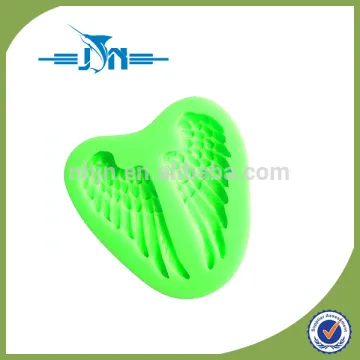 Hot selling lips shape silicone cake mold with CE certificate
