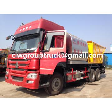 SINOTRUCK Synchronized Crushed Stone Seal Layer Truck