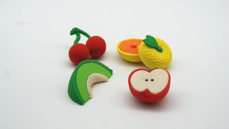 Eraser d'apprentissage des fruits