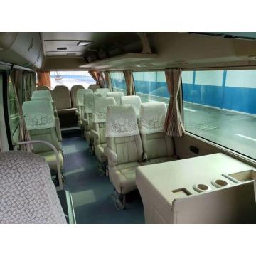 Toyota Coaster usado 20 assentos