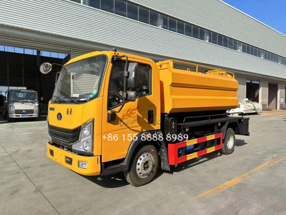 Cleaning Suction Truck 3 Jpg