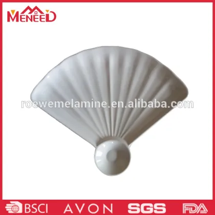 Dish-washing safe melamine plastic scalloped shape dinner dish