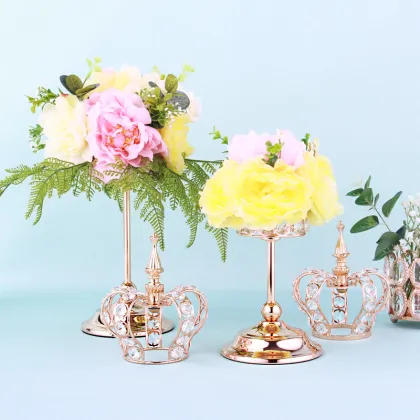 Crown Shape Gold Metal Crystal Candle Holders