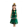 Vestido de chicas en el árbol de Navidad con diadema de estrella