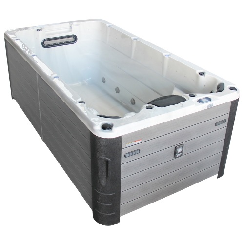 Luxury 2 person swimming pool with Balboa