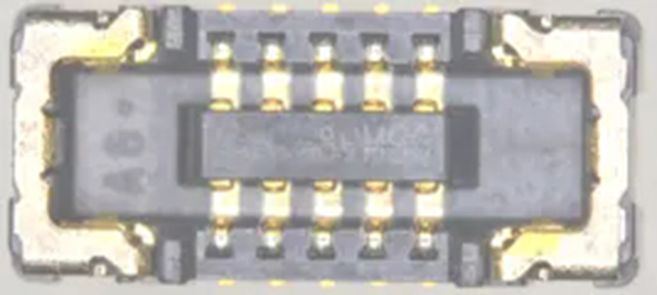 0.7MM single slot board-to-board connector 