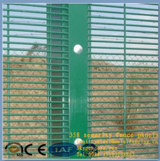 2015 fashion PVC painted 12.5x75mm mesh count protective visible wall panels welded mesh security fencing 358 fence panels