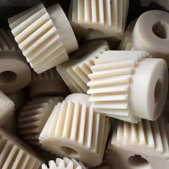 Precision Customized Nylon Mini Plastic Spur Gear1