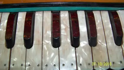 Pearl celluloid sheet for piano keys