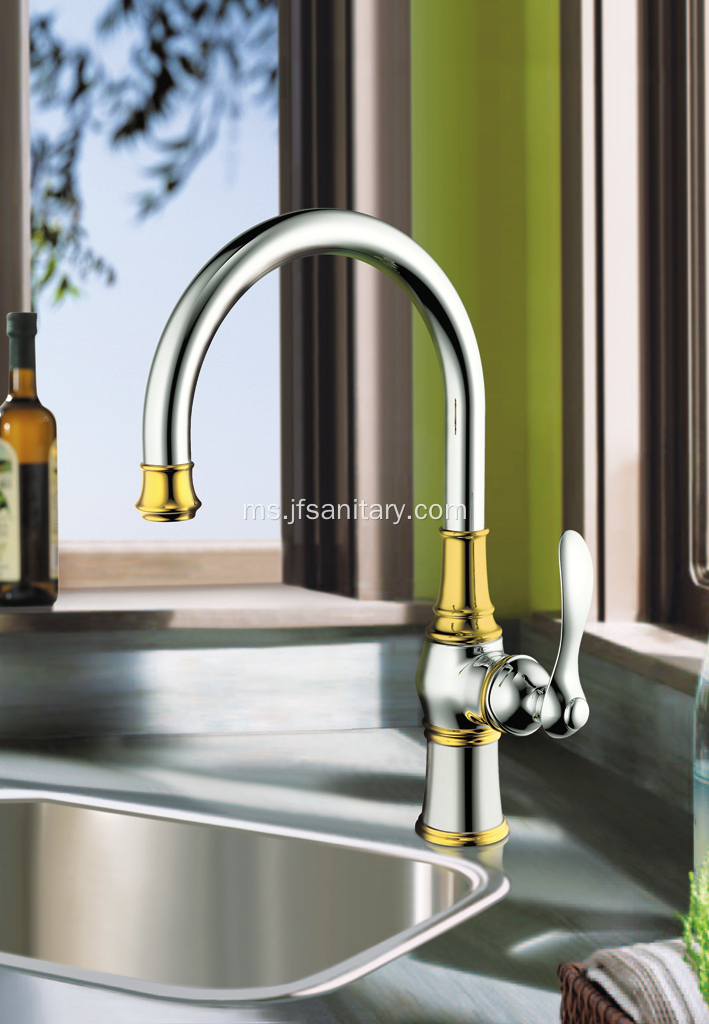 Tembaga Single Hole Dapur Sink Mixer Faucet Chrome