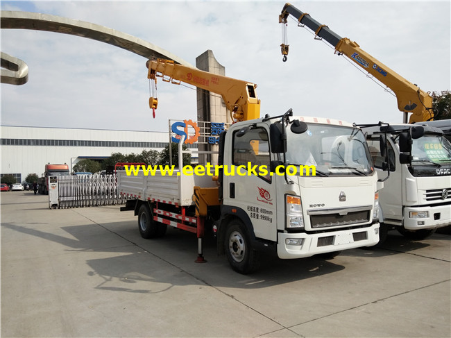 HOWO 4ton Truck Mounted Articulating Cranes