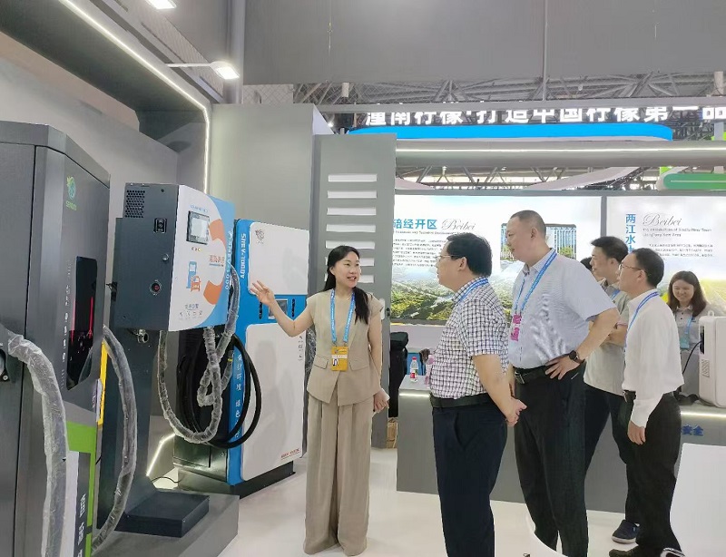 Chongqing Sennan Electric Showcases at the 7th Western China International Fair for Investment and Trade – Independent Innovation Achievements Gain Government Attention