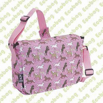 600D/300D polyester casual school bag, Velcro-like closure