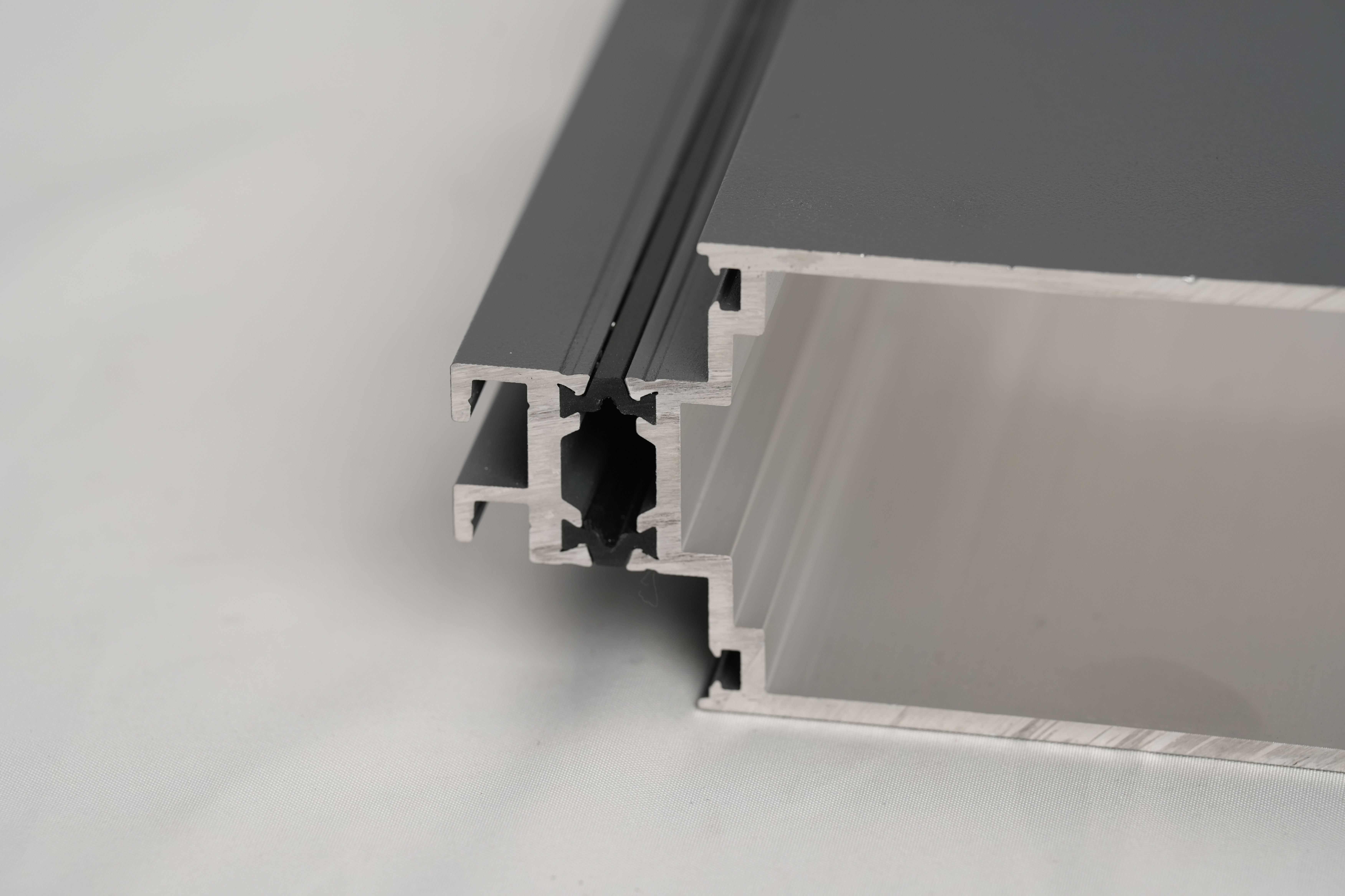 Structural curtain wall profiles