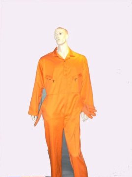 Protective clothing against water and oil