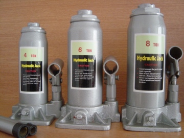 HYDRAULIC BOTTLE JACK