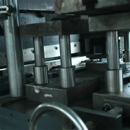 Sigma type roll forming machine