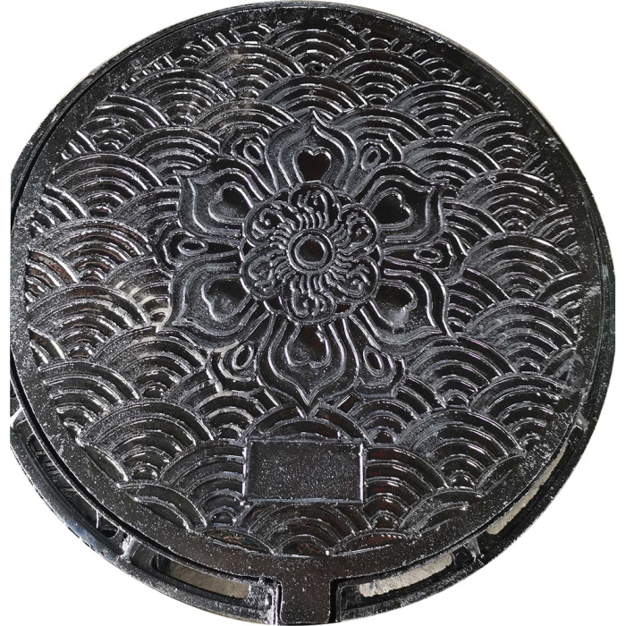 C250 Manhole Cover – Artistic Floral Design