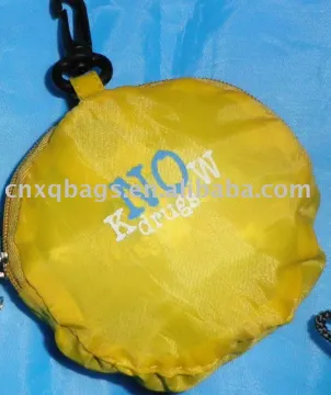 Polyester bag folded with ball