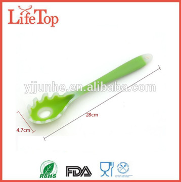 Factory Price Cooking Tool Silicone Spaghetti Pasta Server