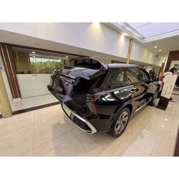 Luxury Plug In Hybrid SUV with Advanced Technology