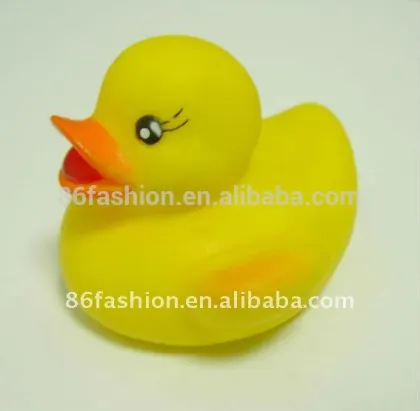 Cute kids bath toy duck, rubber bathing ducks, yellow rubber duck with sound