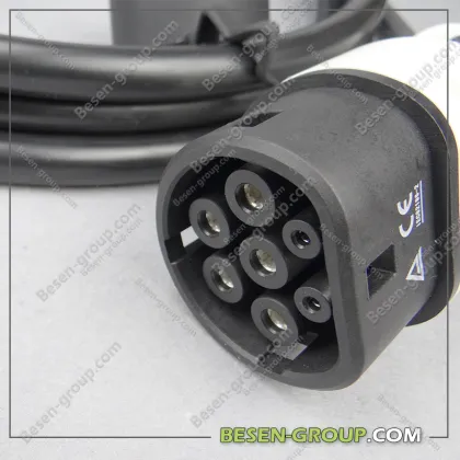 IEC 62196 Tipo 2 Mennekes Connector