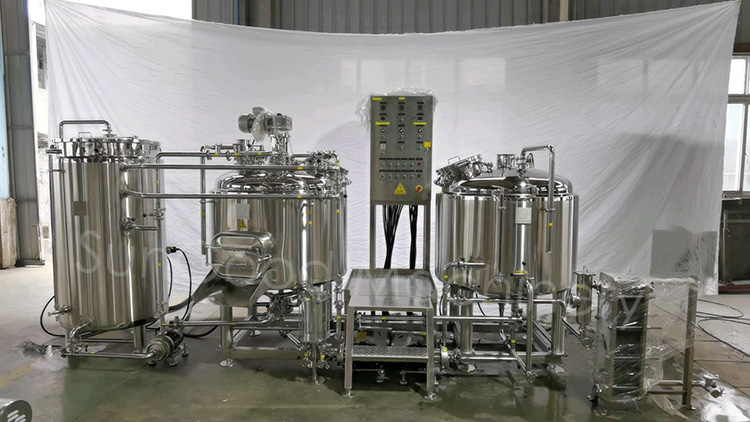 5bbl skid-mounted electric brewhouse with cellar tanks