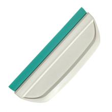 Plastic Scraper with Tooth Gap