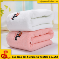 Asciugamano incappucciato del bambino di stampa reattiva su ordinazione del velluto del cotone del nuovo prodotto 2017, asciugamano di bagno del bambino