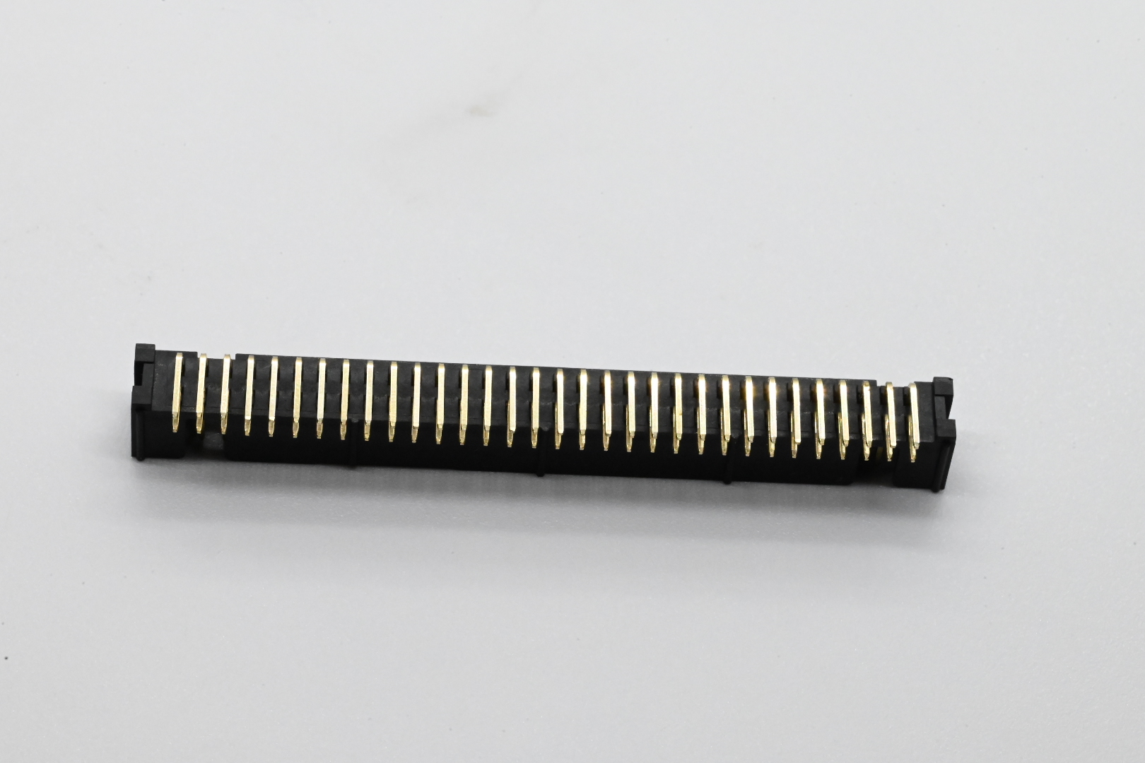 Cabeçalho ejetor de 2,54 mm Trava de metal de 90 ° + LHDR03-XXXXXX (6102) 2.54mm Ejector Header 90° Metal Latch+LHDR03-XXXXXX(6102)