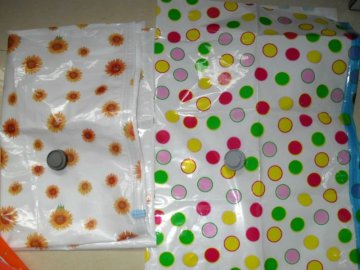 color-dotted, printed zipper vacuum bag