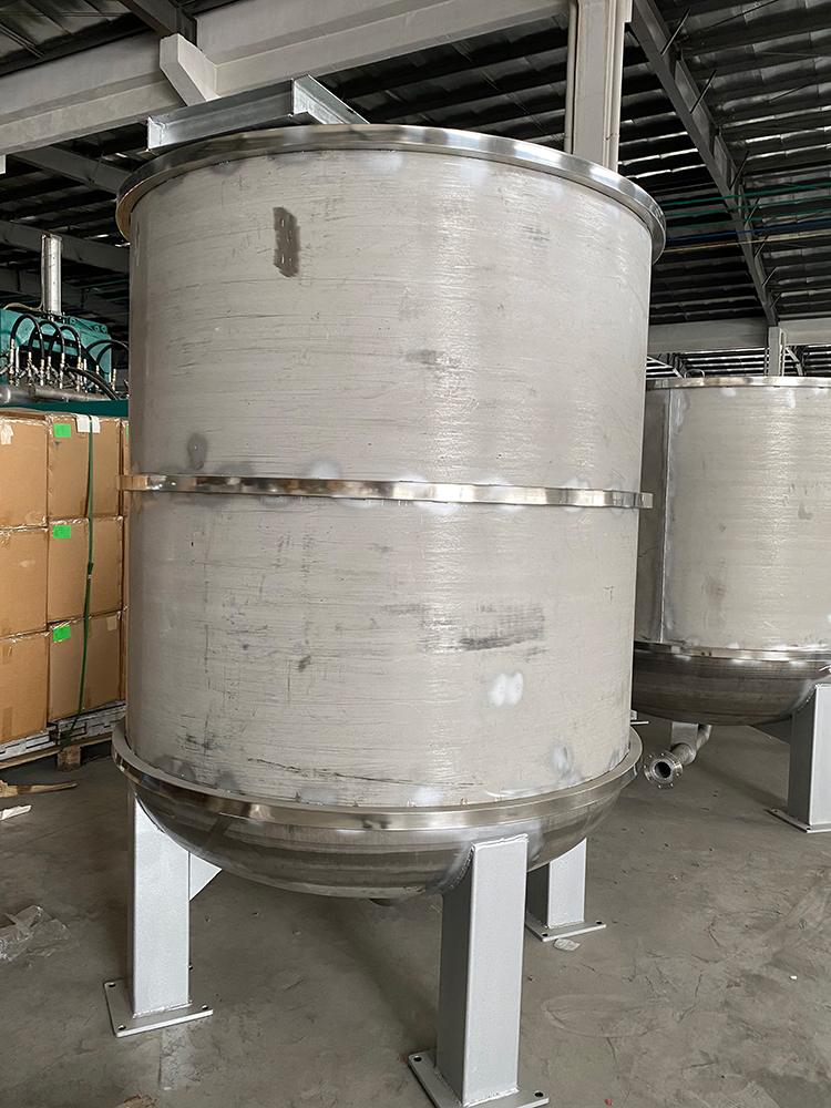 Semi-automatic hydraulic pulping machine