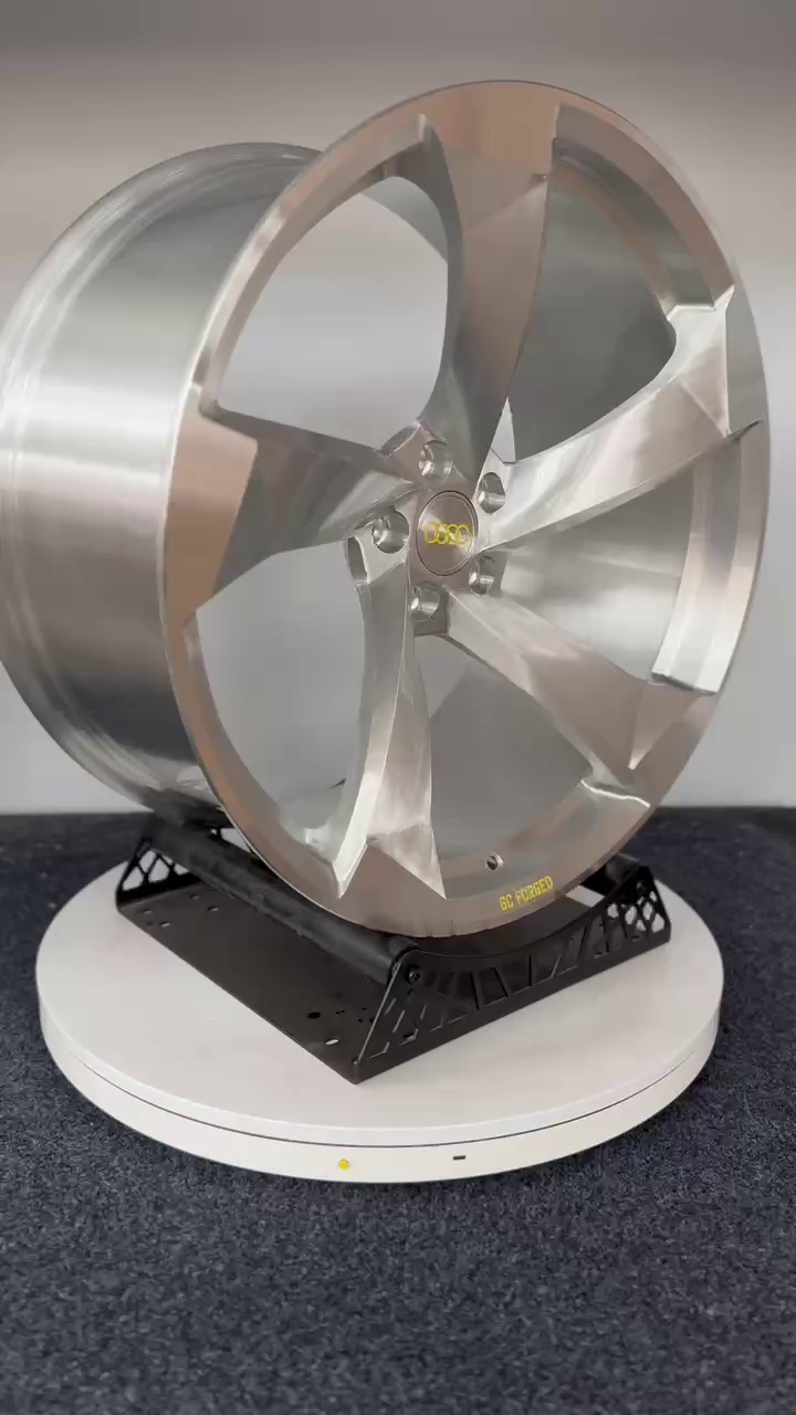 Premium Alloy Wheel Accessories for Luxury Vehicle Upgrade