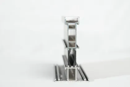 Aluminum doors and windows have corrosion resistance