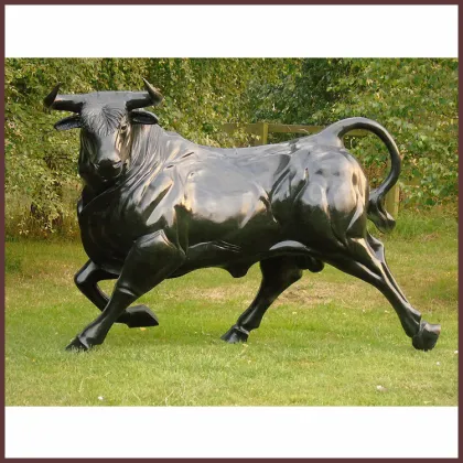 Creative outdoor famous metal bull sculpture bronze bull statue for sale