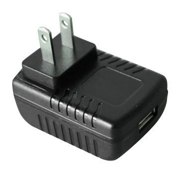 Fashionable USB Chargers for iPad, iPhone and Smartphones, 100 to 240V AC Input Voltage, 50 to 60Hz