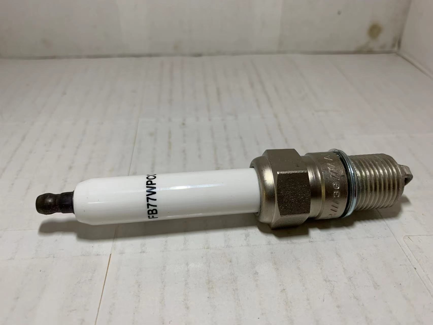 OEM RB77WPCC KB77WPCC FB77WPCC SPARKPLUG для GAS GENSET