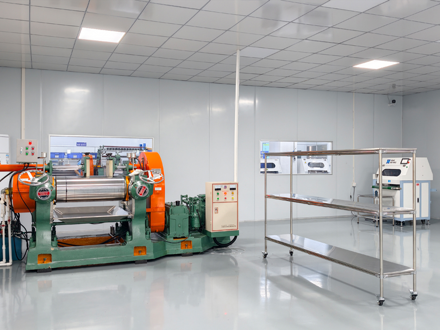 Kneader and Rubber Cutter