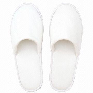 White anti-slip sponge slippers for five star hotel use