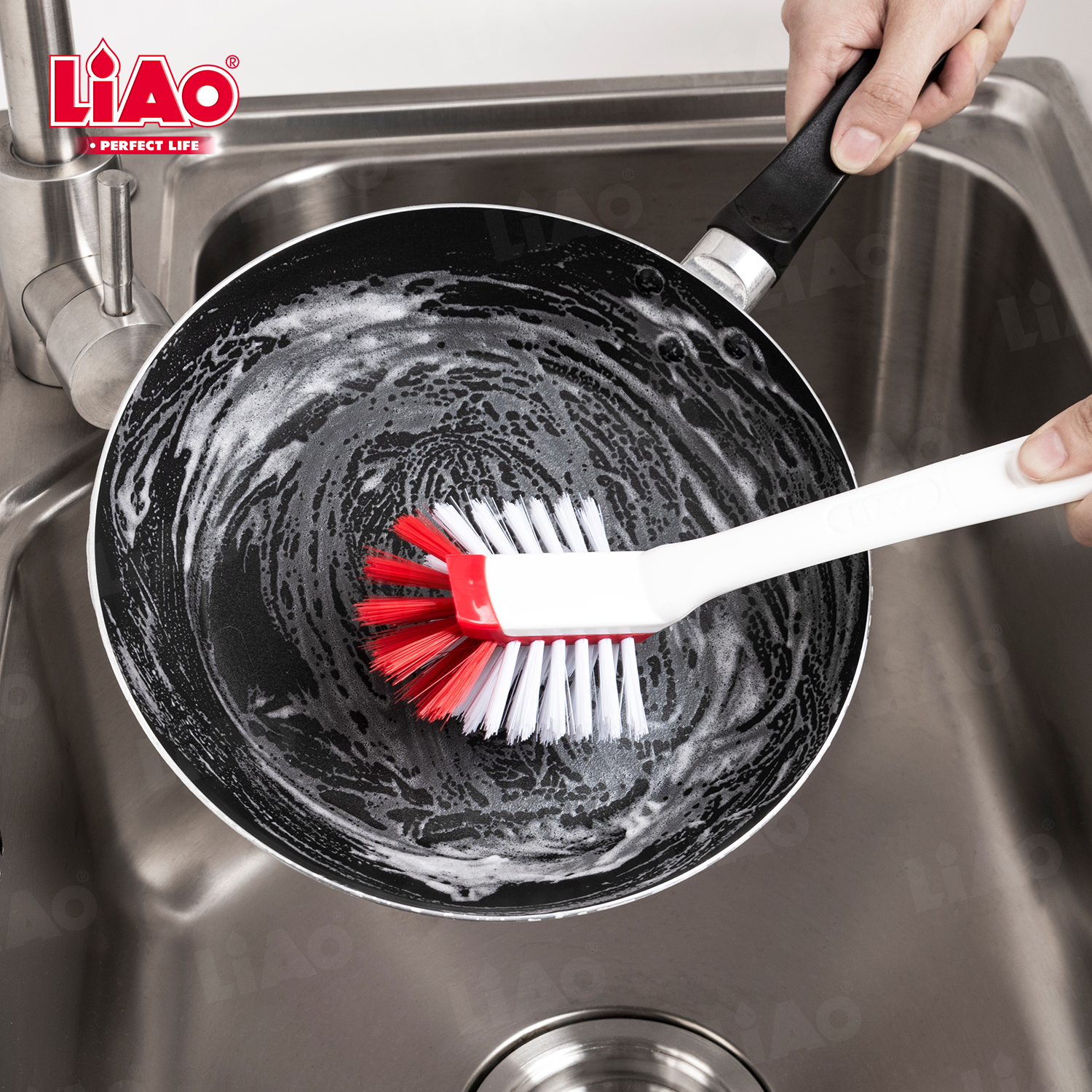extended dish brush