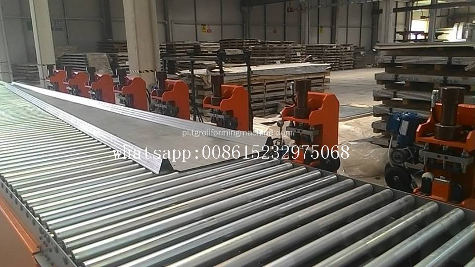Europejska maszyna do produkcji dachów silosowych
